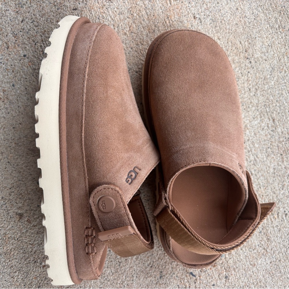 UGG Goldenstar Clogs Chestnut